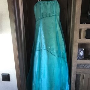 Teal Prom dress